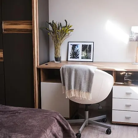 Treso アパート エゲル